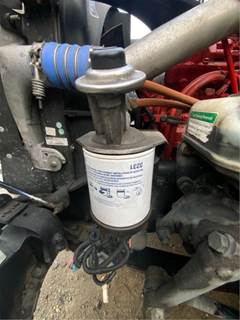 Cummins ISC Fuel / Water Separator for a 2013 Freightliner M2 106
