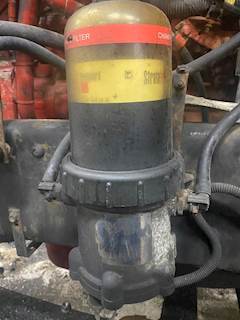 Cummins ISX Fuel / Water Separator for a 2011 International PROSTAR