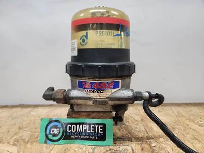 Detroit DD13 Fuel / Water Separator for a 2013 Freightliner Cascadia 125