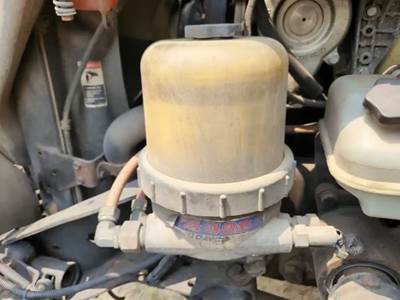 Detroit DD13 Fuel / Water Separator for a 2013 Freightliner Cascadia 132