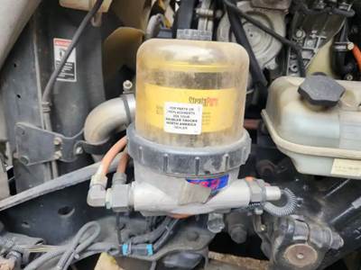 Detroit DD13 Fuel / Water Separator for a 2013 Freightliner Cascadia 113