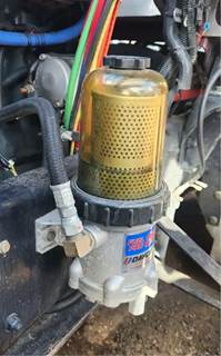 Detroit Series 60 Fuel / Water Separator for a 2015 Freightliner Coronado 132 Glider