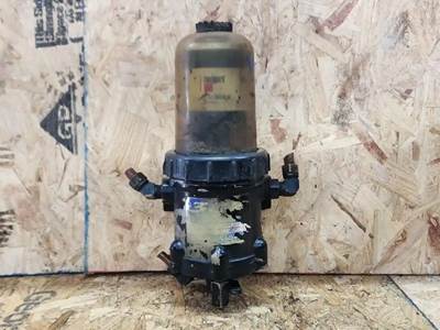 Mercedes-Benz MBE 4000 Fuel / Water Separator for a 2004 Sterling A9500