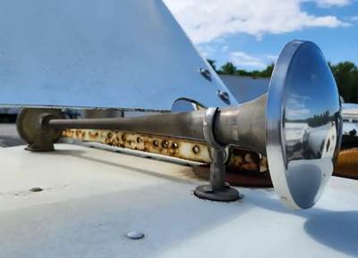 Freightliner Columbia 120 Frame Horn