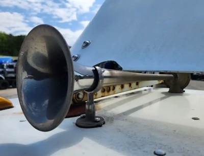 Freightliner Columbia 120 Frame Horn