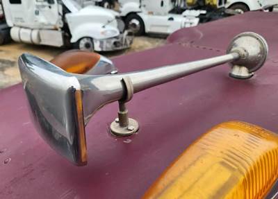 Freightliner FLD120 Frame Horn
