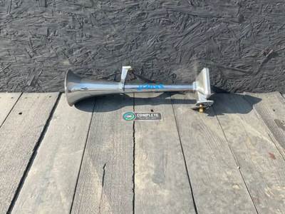 Mack Pinnacle CHU613 Frame Horn for a 2014 Mack CHU613