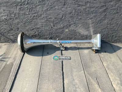 Mack Pinnacle CHU613 Frame Horn for a 2014 Mack CHU613