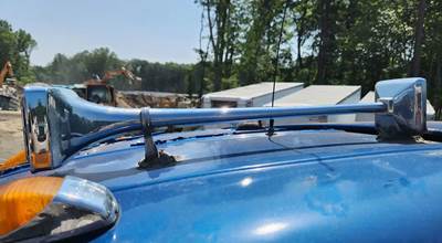 Mack Pinnacle CHU613 Frame Horn for a 2016 Mack CHU613