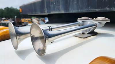 Sterling L9500 Frame Horn