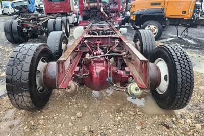Dana-Spicer D46-170/R46-170 Tandem Cutoff for a 2013 Peterbilt 320