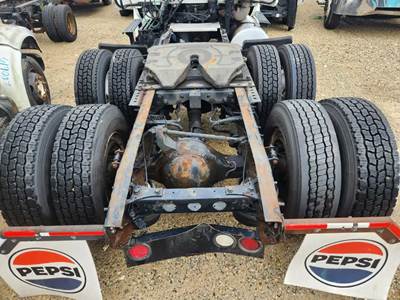 Dana-Spicer DS404 Tandem Cutoff for a 2007 International 8600