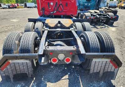 Detroit RT40-NFD Tandem Cutoff for a 2020 Freightliner Cascadia 126