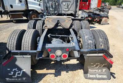 Meritor-Rockwell MT40-14X Tandem Cutoff for a 2022 Freightliner Cascadia 126
