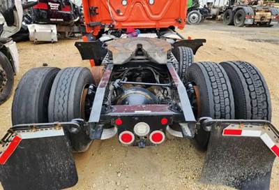 Meritor-Rockwell MT40-14X Tandem Cutoff for a 2022 Freightliner Cascadia 126