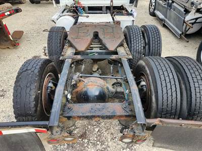 Meritor-Rockwell MT40-14X Tandem Cutoff for a 2014 Freightliner Cascadia 125
