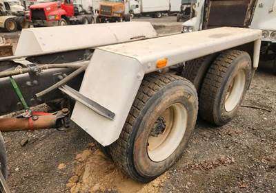 Meritor-Rockwell RT46-160 Tandem Cutoff for a 2005 Sterling L9500