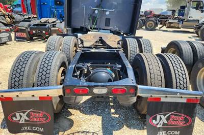 Paccar MV2014P3/MR2014P3 Tandem Cutoff for a 2023 Peterbilt 579