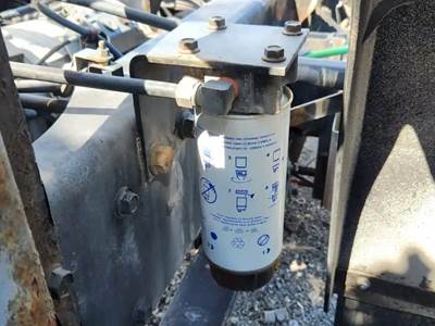 Caterpillar 3116 Fuel / Water Separator for a 1997 Volvo FE