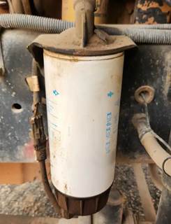 Caterpillar C11 Fuel / Water Separator for a 2005 Sterling L9500