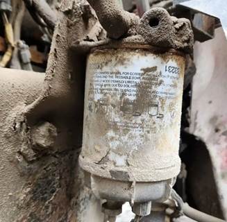 Caterpillar C12 Fuel / Water Separator for a 2000 Freightliner FL112
