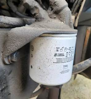 Caterpillar C13 Fuel / Water Separator for a 2007 Sterling L9500