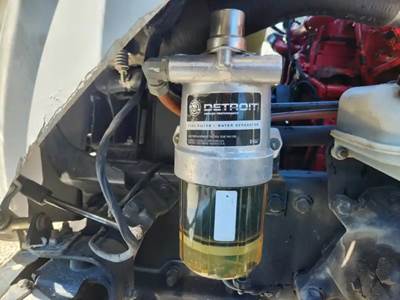 Cummins B6.7 Fuel / Water Separator for a 2020 Freightliner M2 106