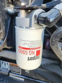 Cummins ISL Fuel / Water Separator for a 2023 Peterbilt 536