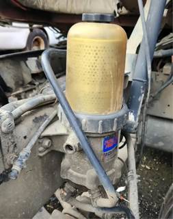 Cummins ISX Fuel / Water Separator for a 2014 International PROSTAR
