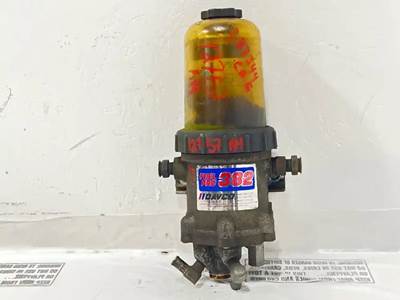 Cummins ISX Fuel / Water Separator for a 2009 Volvo VNL