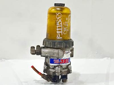 Cummins ISX Fuel / Water Separator for a 2012 Freightliner Cascadia 125