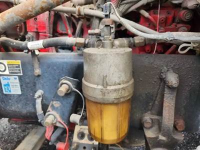 Cummins ISX Fuel / Water Separator for a 2012 Peterbilt 367