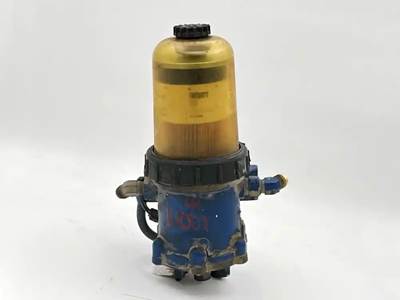 Cummins ISX12 Fuel / Water Separator for a 2012 Peterbilt 365