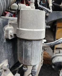 Cummins ISX12 Fuel / Water Separator for a 2016 Peterbilt 365