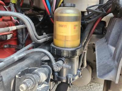 Cummins ISX15 Fuel / Water Separator for a 2020 Peterbilt 579