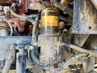Cummins ISX15 Fuel / Water Separator for a 2011 Kenworth T800