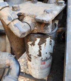 Cummins NTC Fuel / Water Separator for a 1988 Ford LTL9000