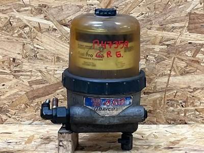 Detroit DD13 Fuel / Water Separator for a 2012 Freightliner Cascadia 125