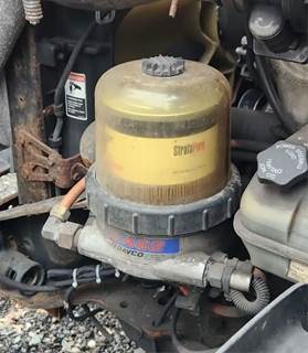 Detroit DD13 Fuel / Water Separator for a 2014 Freightliner Cascadia 113