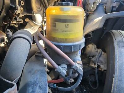 Detroit DD13 Fuel / Water Separator for a 2018 Freightliner Cascadia 113