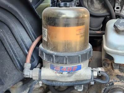 Detroit DD13 Fuel / Water Separator for a 2017 Freightliner Cascadia 113
