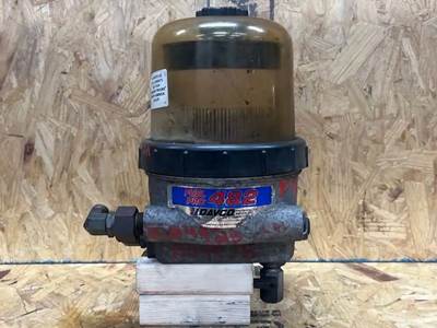 Detroit DD15 Fuel / Water Separator for a 2015 Freightliner Cascadia 125