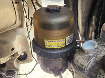 Detroit DD15 Fuel / Water Separator for a 2020 Freightliner Cascadia 126