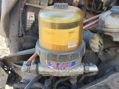 Detroit DD15 Fuel / Water Separator for a 2011 Freightliner Cascadia 125