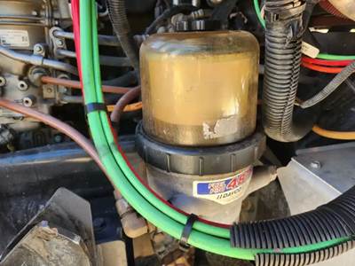 Detroit DD15 Fuel / Water Separator for a 2020 Western Star 4900 FA