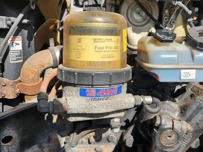 Detroit DD15 Fuel / Water Separator for a 2014 Freightliner Cascadia 125