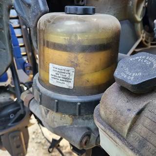 Detroit DD15 Fuel / Water Separator for a 2017 Freightliner Cascadia 125