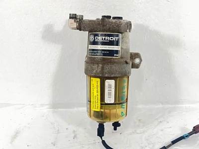 Detroit DD5 Fuel / Water Separator for a 2023 Freightliner B2