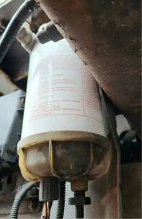 Hino J08 Fuel / Water Separator for a 2007 Hino 338