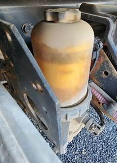 International MaxxForce 10 Fuel / Water Separator for a 2014 International WorkStar 7500